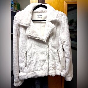 Dylan faux fur coat/jacket, white size small